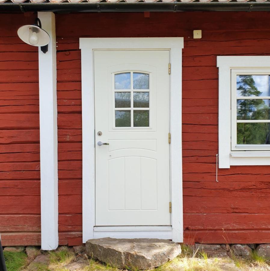 Cabin Near Lake And Beautiful Nature Reserve. Bodafors Екстериор снимка